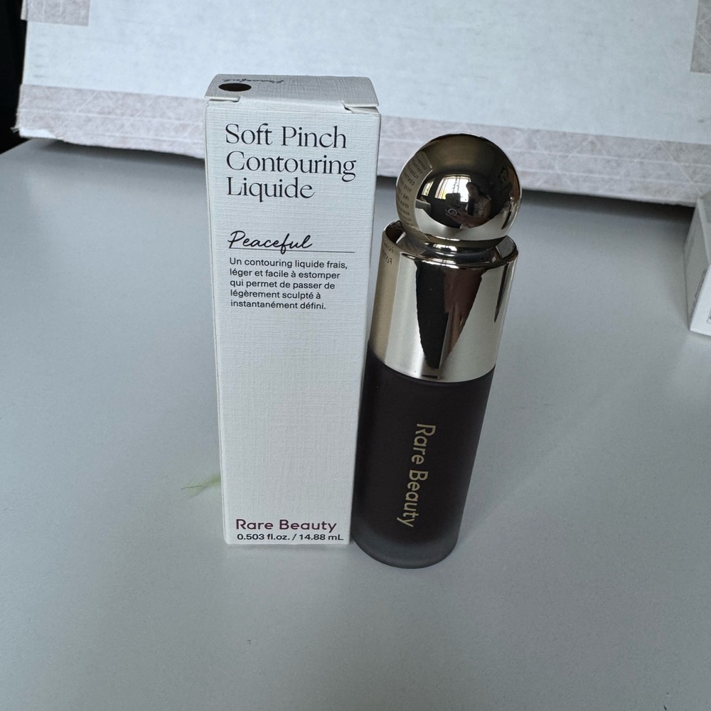 Rare Beauty soft pinch liquid contour